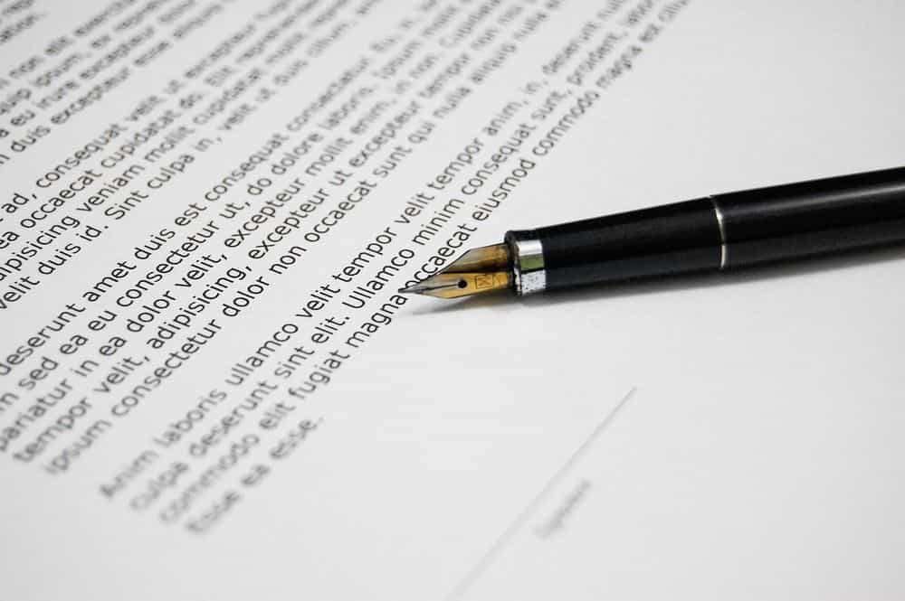 Hero image for Travis Hobson Notary and Loan Signing